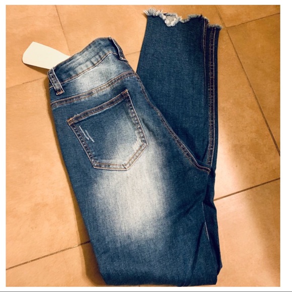 ✨LAST ONE✨Chic Frayed Hem Distressed Jeans - Picture 5 of 7